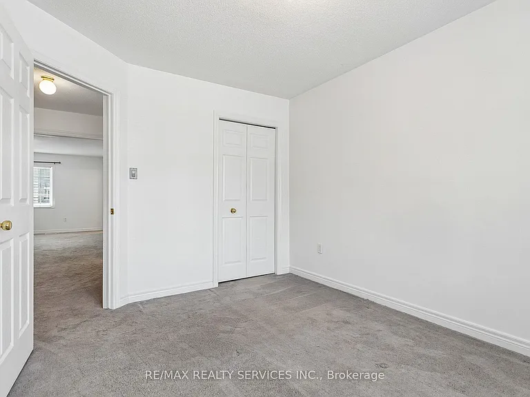 1385 Costigan Rd — Photo 18