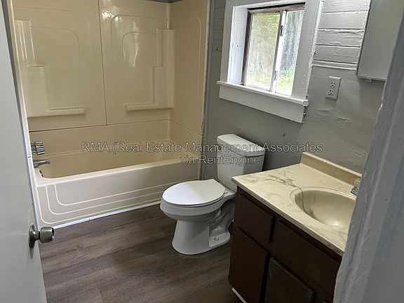 3rd image of 507 W Cherry St