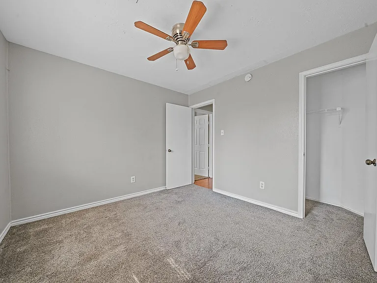 11123 Gatesden Dr — Photo 26