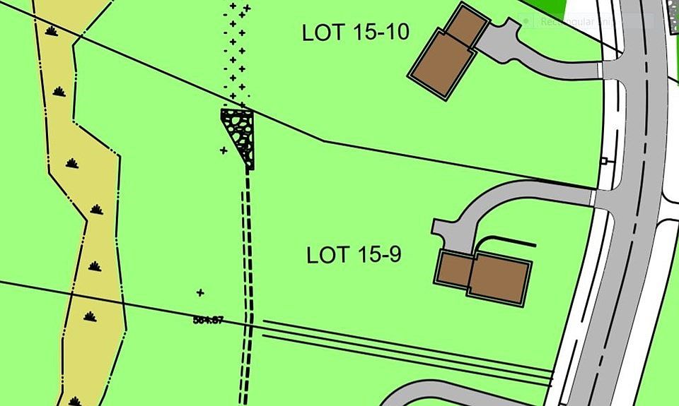 2nd image of 15-9 Laurel Rd