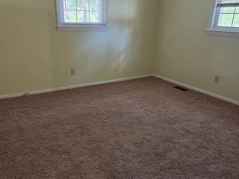 1227 Pond Rd — Photo 21
