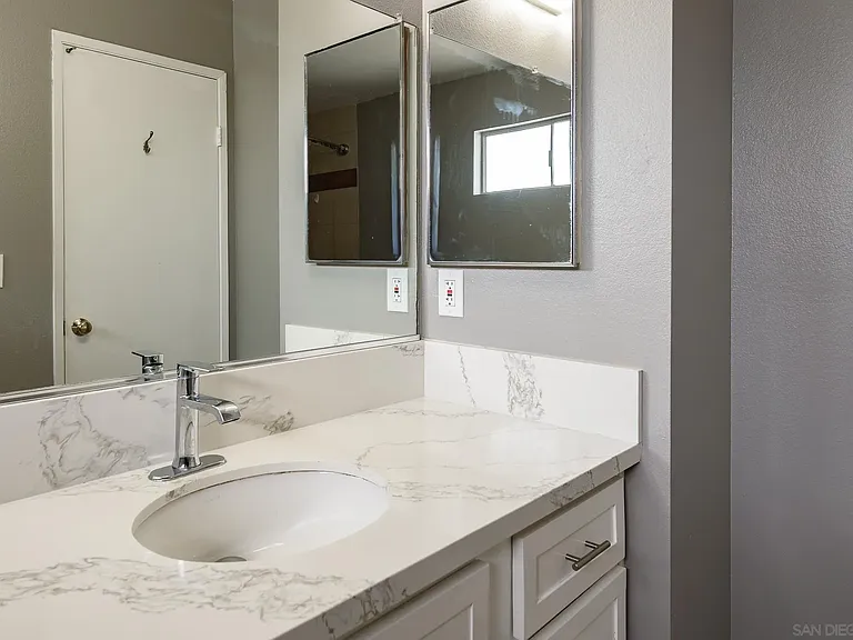 1045 Fuchsia Ln — Photo 25