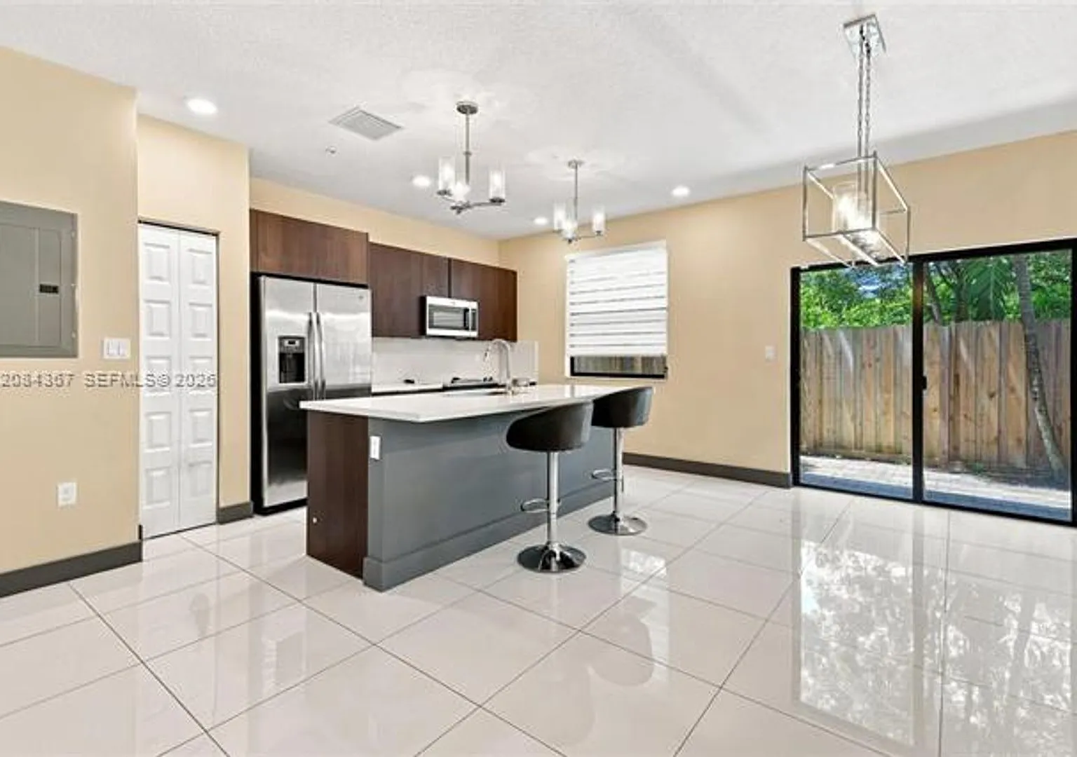 10455 NW 82nd St cu-10, Doral, FL 33178 — Photo 1