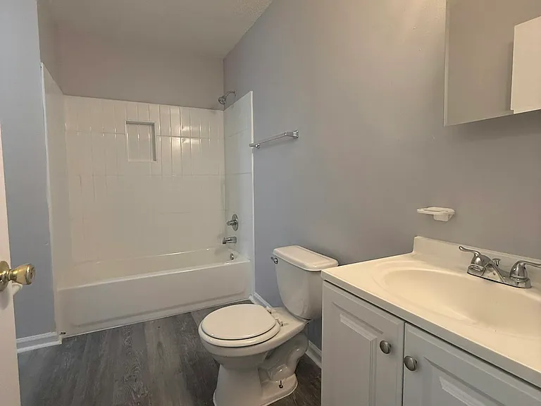 3608 Hicky St — Photo 3