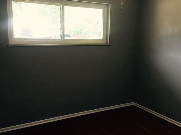 3rd image of 217 Lola Ln