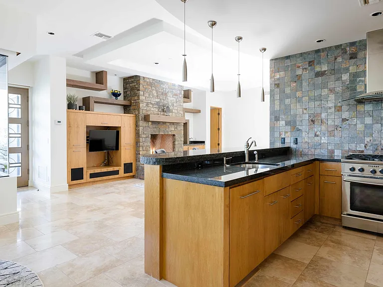 7451 N Las Brisas Ln — Photo 97