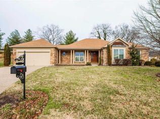 5653 Nantasket Dr, Saint Louis, MO 63128