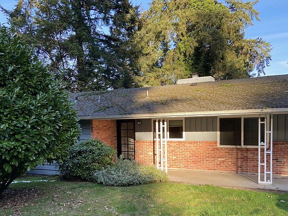 2nd image of 10466 SE 19th St