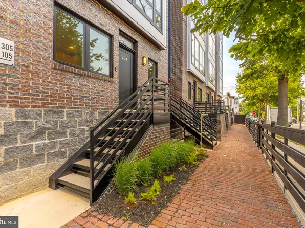 2305 Nicholson SE #204, Washington, DC 20020