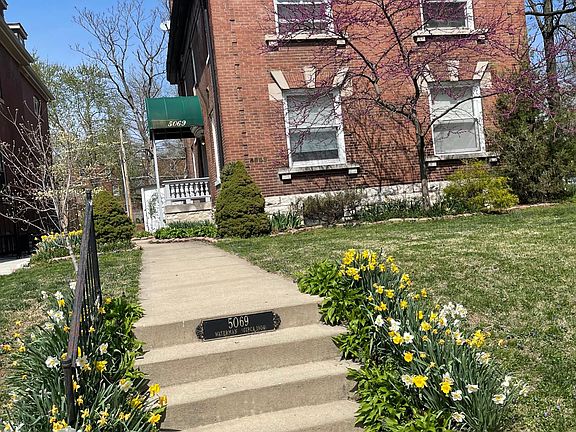2nd image of 5069 Waterman Blvd #3