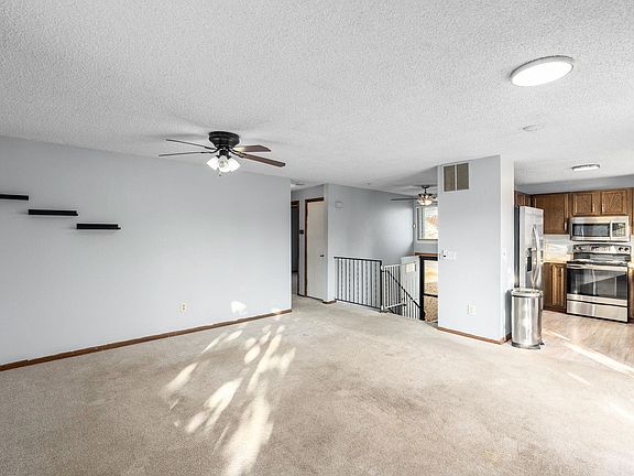 4th image of 2503 W Sunnybrook Ln