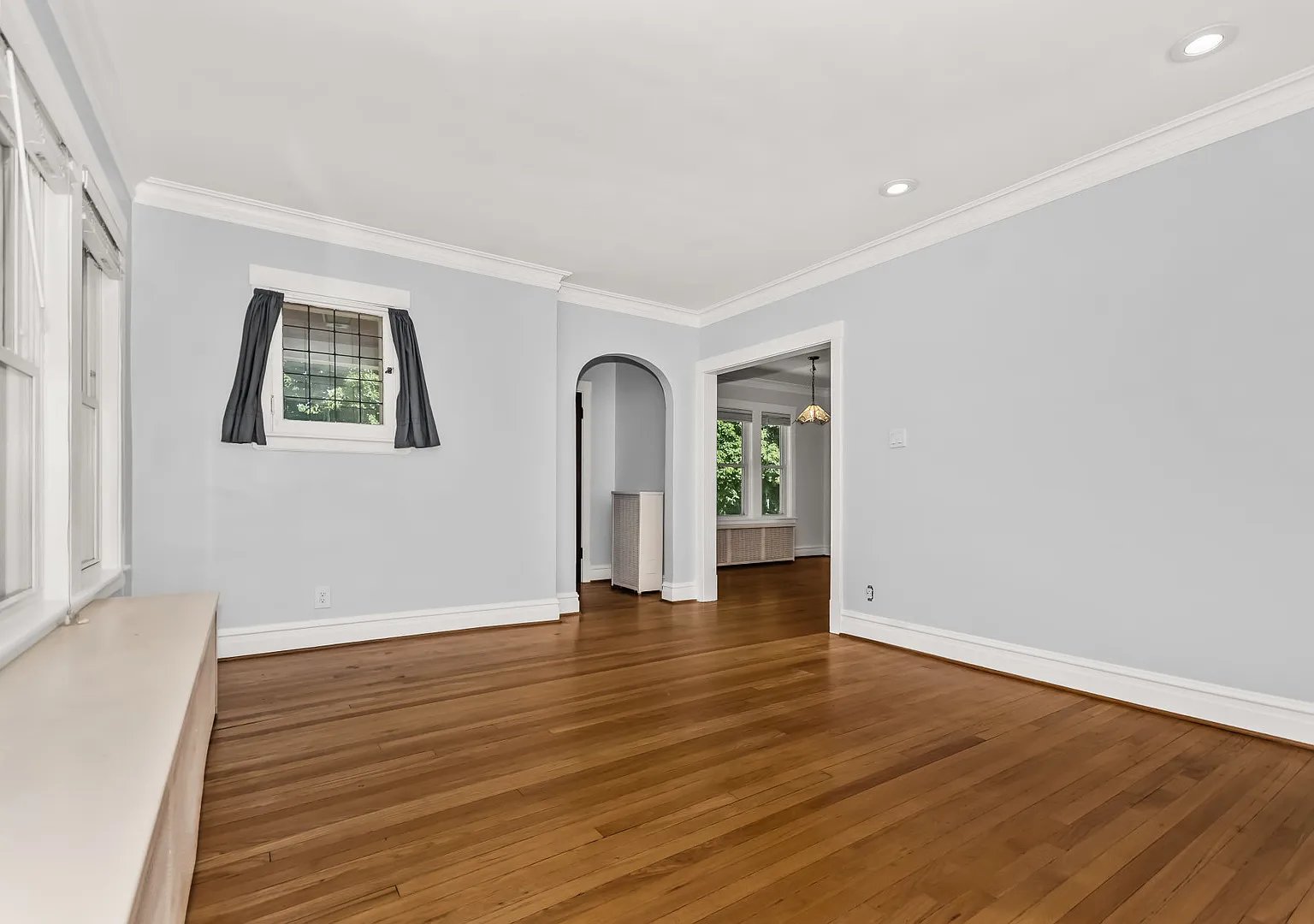 2 bed, 1300 sqft, $3,000 — Photo 3