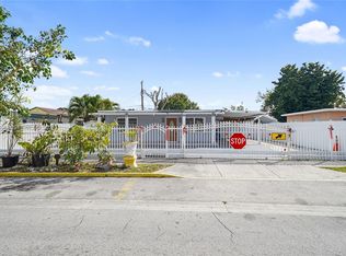 840 E 17th St, Hialeah, FL 33010