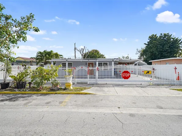 840 E 17th St, Hialeah, FL 33010