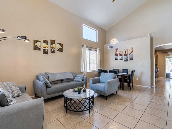 4th image of 10572 S Jared Ln