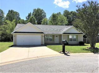 284 Chateau St, Boiling Springs, SC 29316