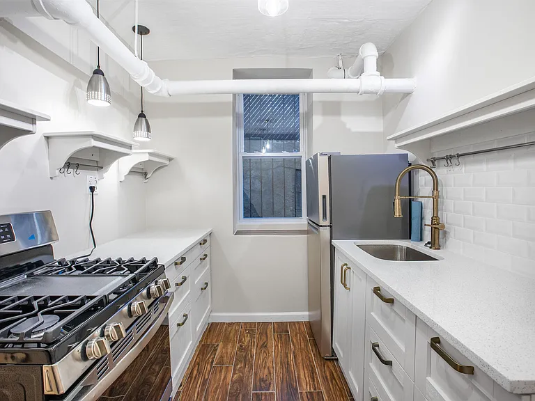 7812 Hudson Ave #1-B — Photo 11