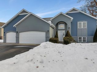 5448 Highland Trl, Big Lake, MN 55309