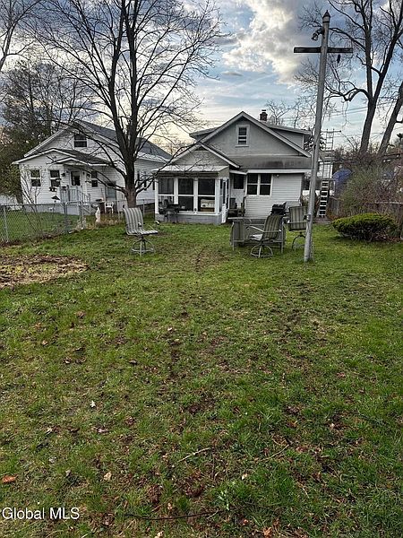 4th image of 117 Henry Street