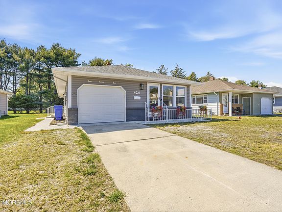 5th image of 429 Saint Thomas Drive
