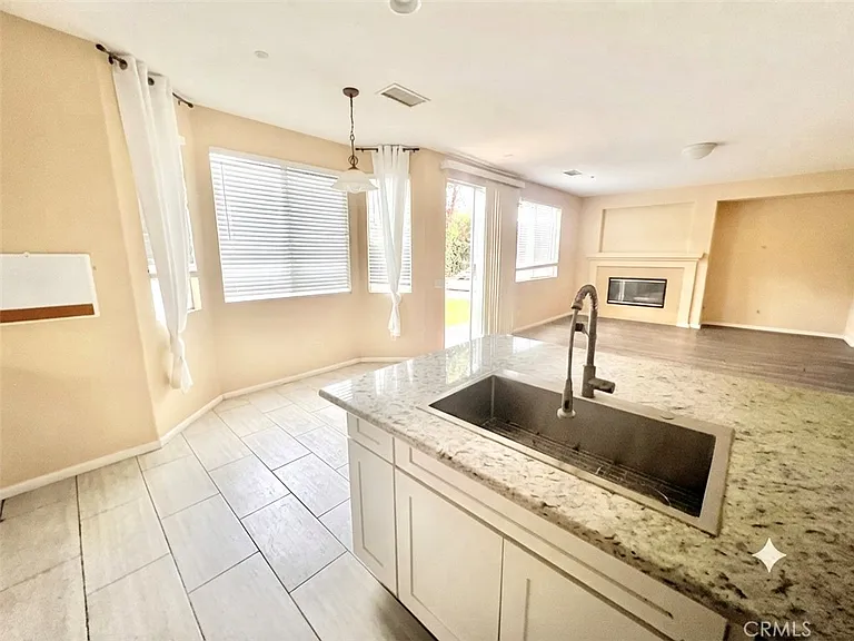 4890 Trailhill Ct — Photo 3