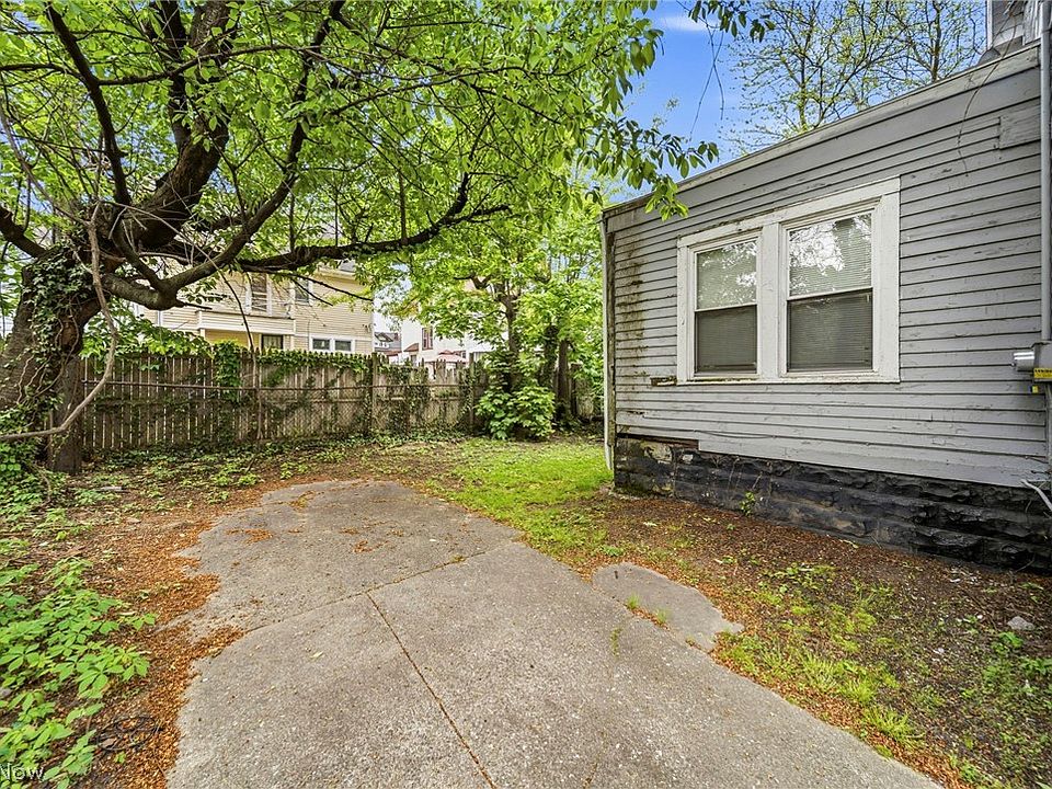 34th image of 10022 Adams Ave