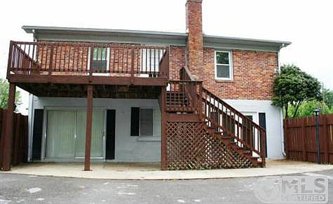 3rd image of 690 Lynnwood Ave
