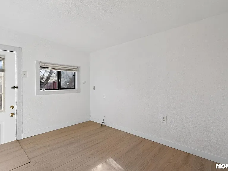 2509 Royalty Ct #B — Photo 20