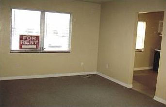 4th image of 1339 S Michigan Ave