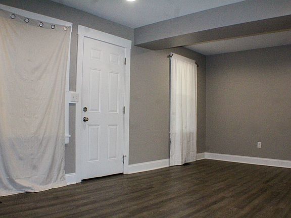 5th image of 879 Campbell Ave