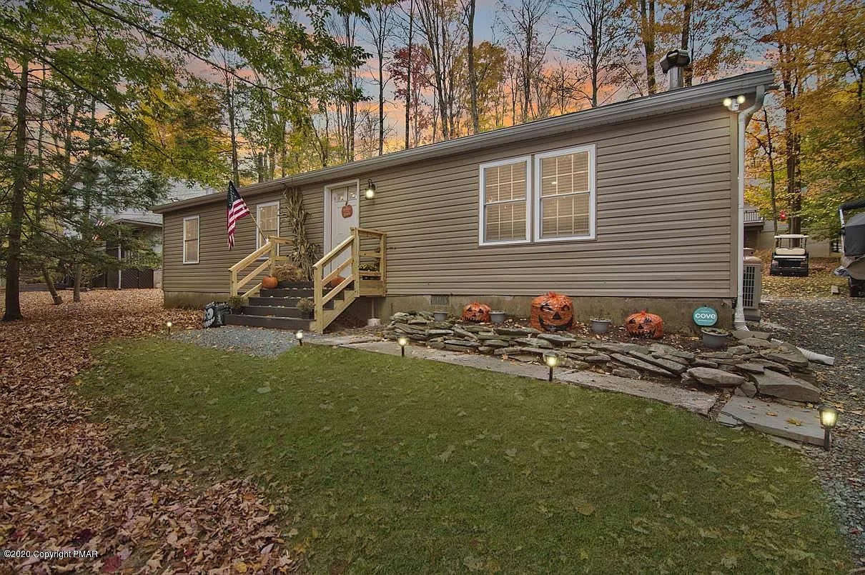 1090 Indian Dr photo 1