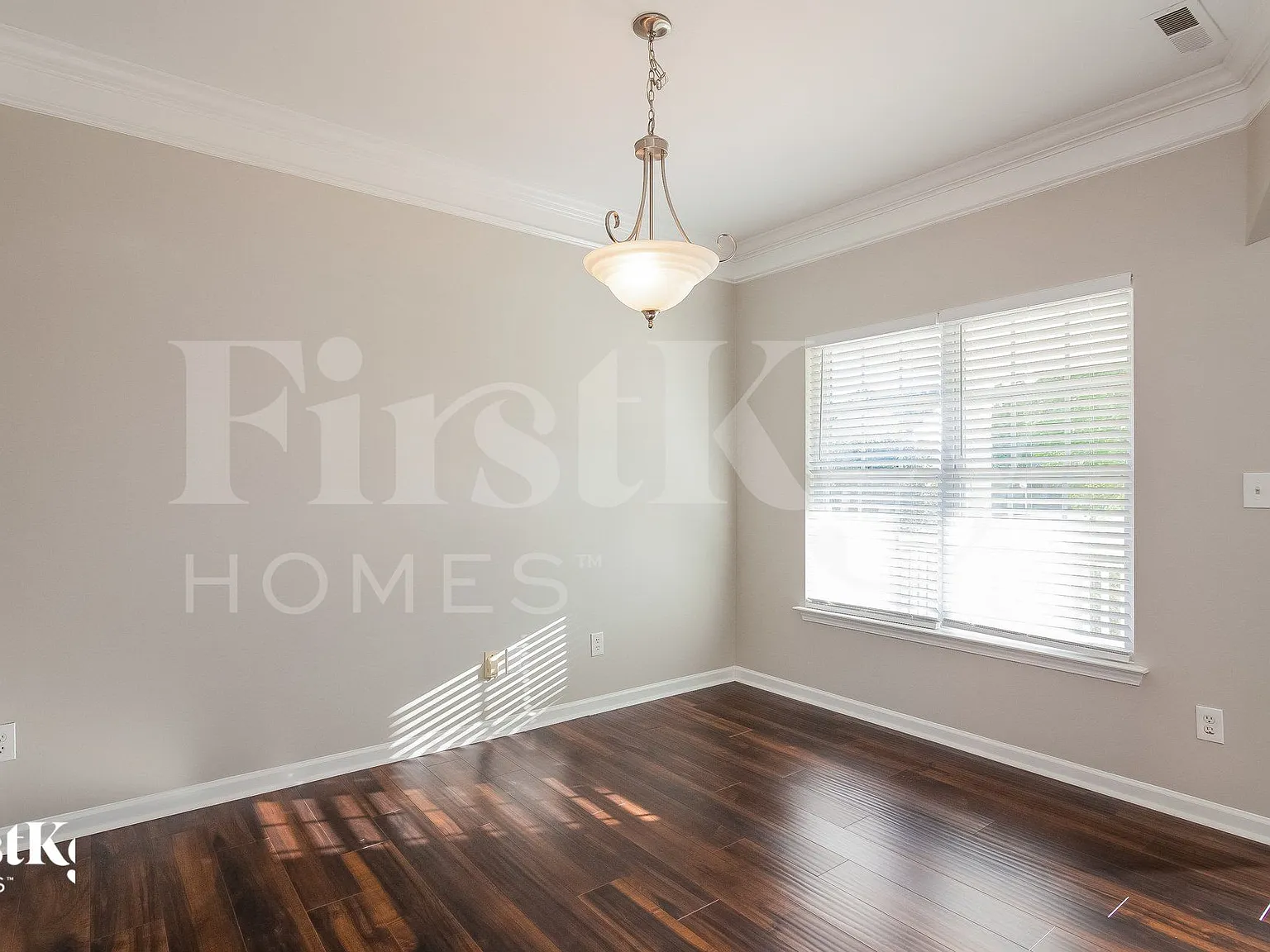 3 bed, 2.5 bath, 2228 sqft, $2,205 — Photo 3