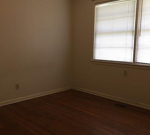 5th image of 1110 McRee Dr