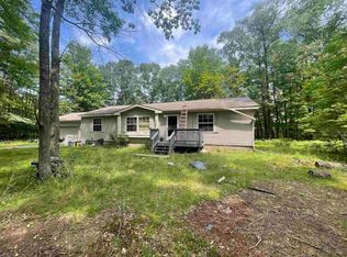 N986 Brooke Ln, Marinette, WI 54143