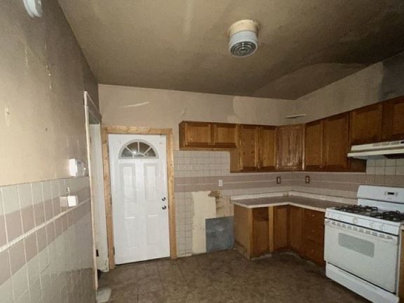 3rd image of 6632 S Marshfield Ave