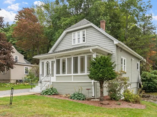 323 Pearl St, Gardner, MA 01440