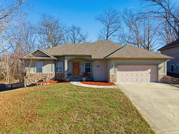 702 Wolf Trl, Columbia, MO 65201