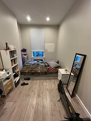 Rented by NYC LUXURY APT RENTALS CO LLC | media 18