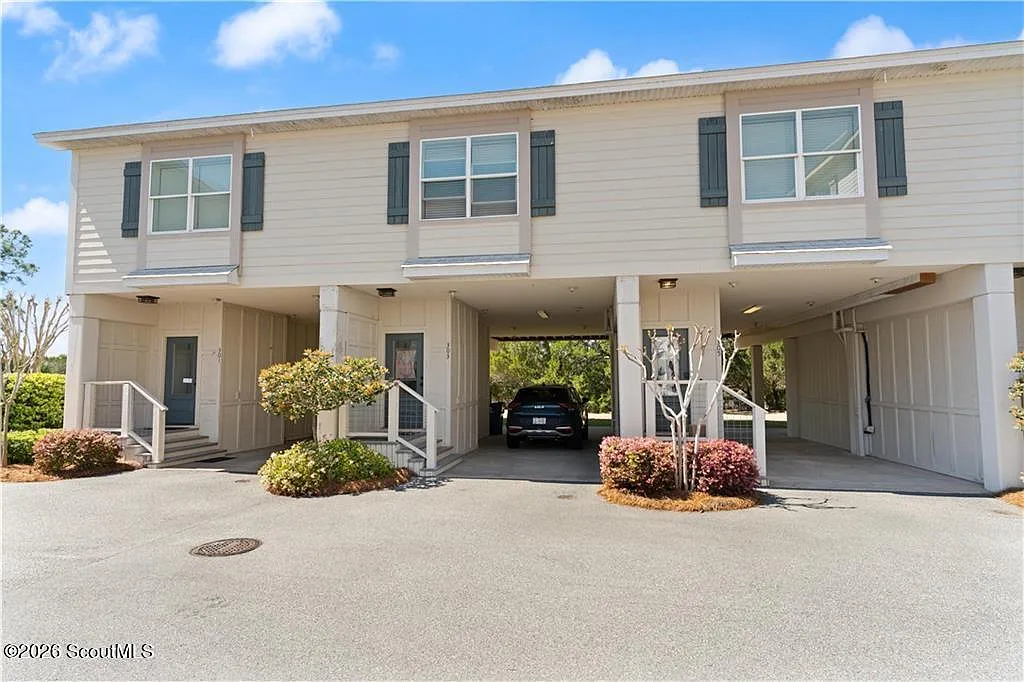 1 bed, 1.0 bath, 792 sqft, $1,600 — Photo 1