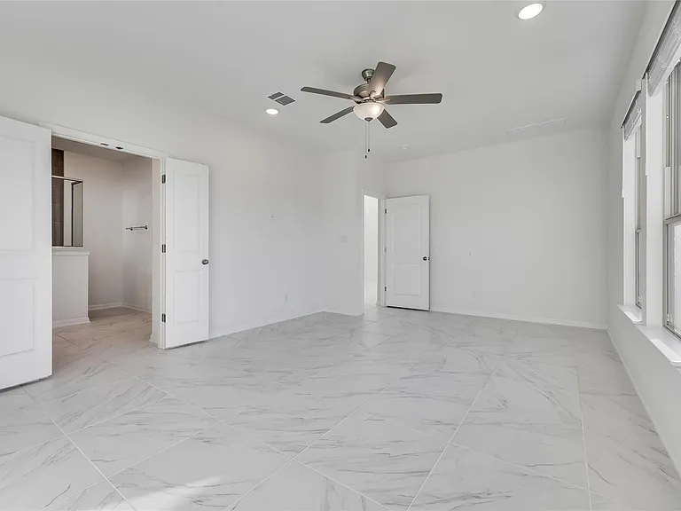 4621 Modena Bay Bnd — Photo 27