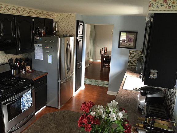 5th image of 88 McNaughton Ave