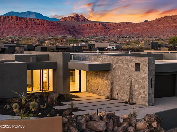 2643 W Mesa Trails Way Other City, Saint George, UT 84770