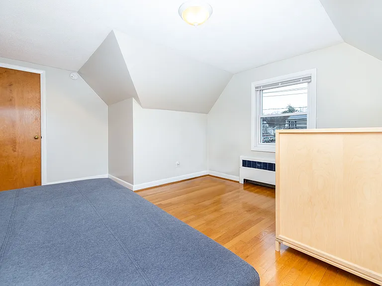 31 Stoddard Ave — Photo 17