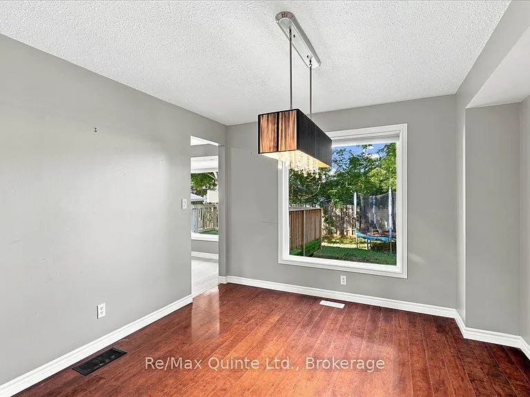 12 Brimley Ct — Photo 5