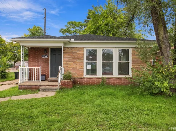 13540 Dartmouth St, Oak Park, MI 48237