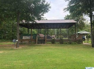 4074 Cove Dr, Cedar Bluff, AL 35959