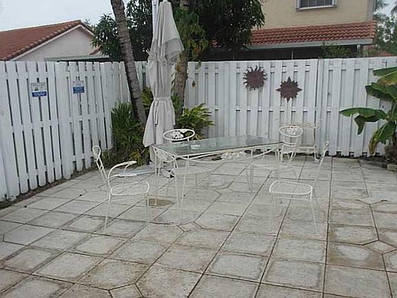 3rd image of 1473 NW 129th Ter