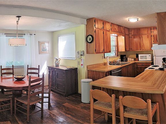 Kitchen/Dining