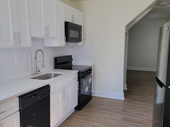 2nd image of 637 S Paca St APT B