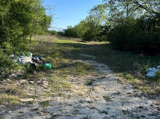 1327 Charlotte St, Dallas, TX 75211